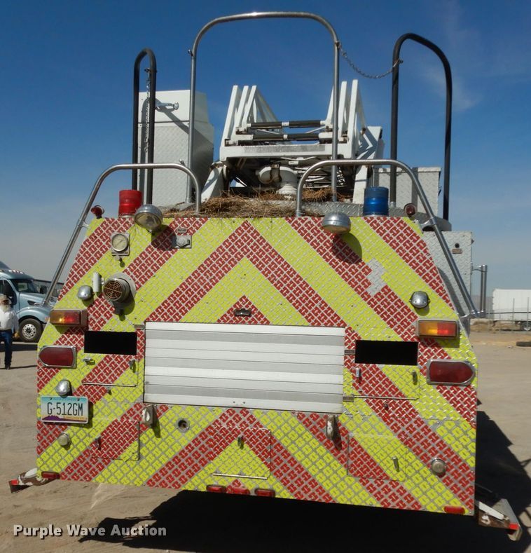 image for item DM2825 1985 Pierce  ladder fire truck