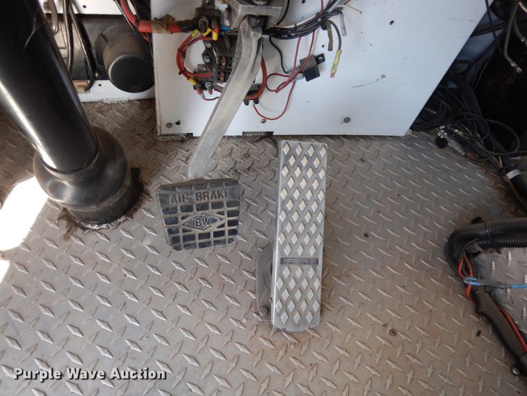 image for item DM2825 1985 Pierce  ladder fire truck