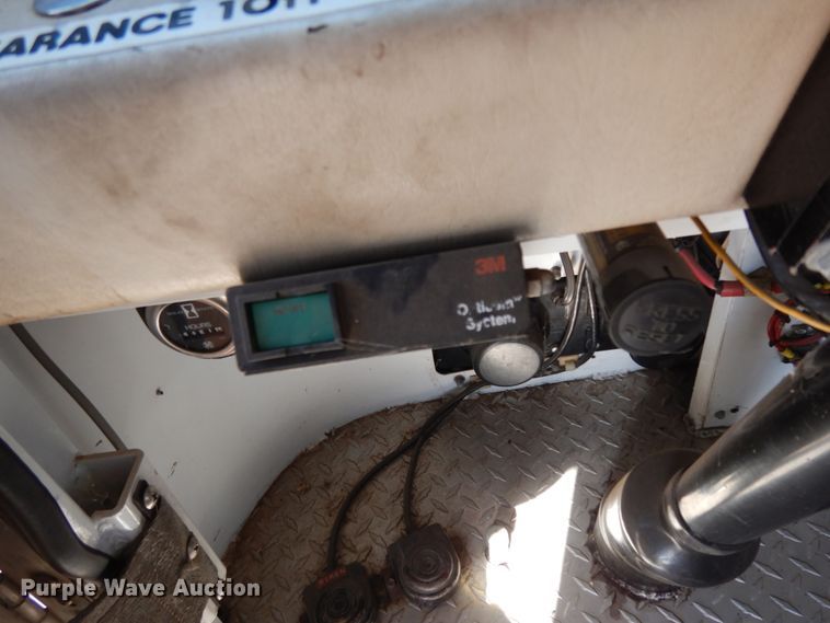 image for item DM2825 1985 Pierce  ladder fire truck