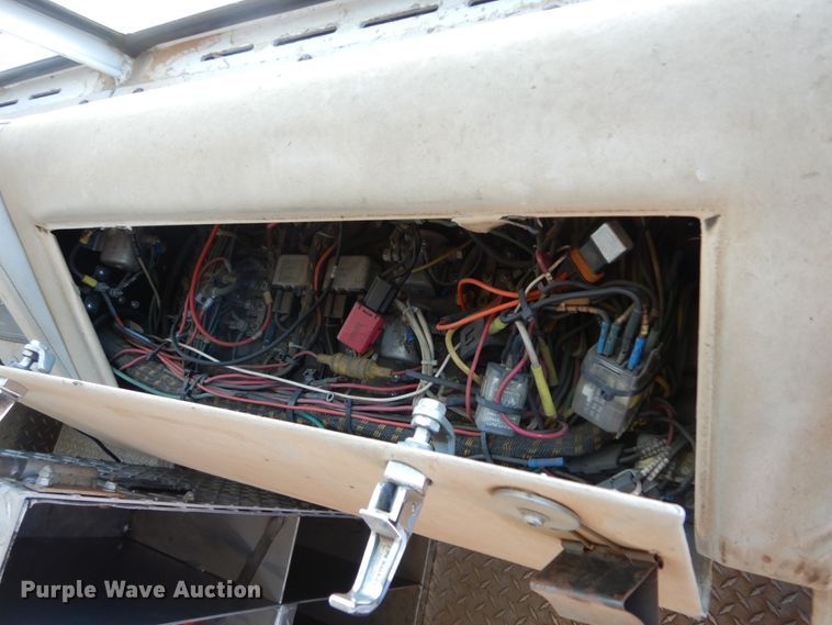 image for item DM2825 1985 Pierce  ladder fire truck