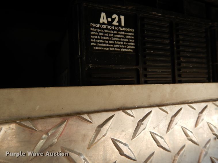 image for item DM2825 1985 Pierce  ladder fire truck