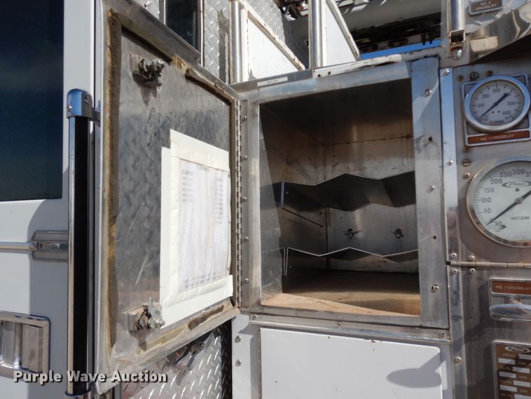 image for item DM2825 1985 Pierce  ladder fire truck