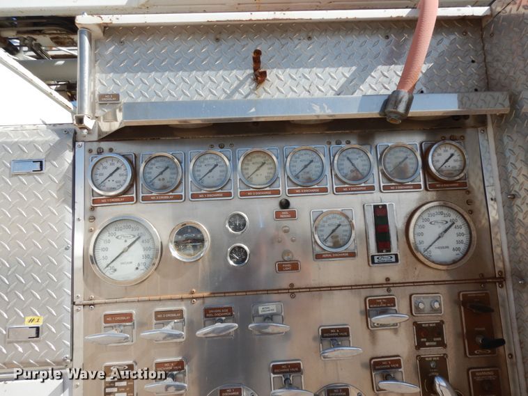 image for item DM2825 1985 Pierce  ladder fire truck