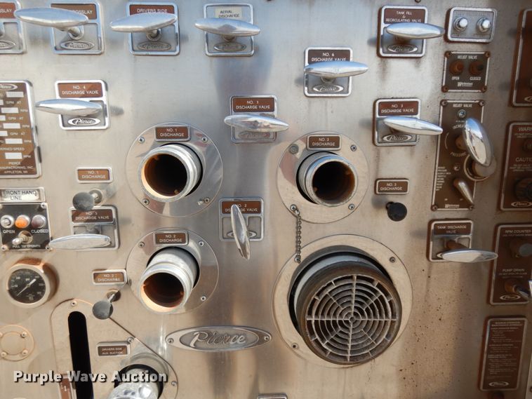 image for item DM2825 1985 Pierce  ladder fire truck