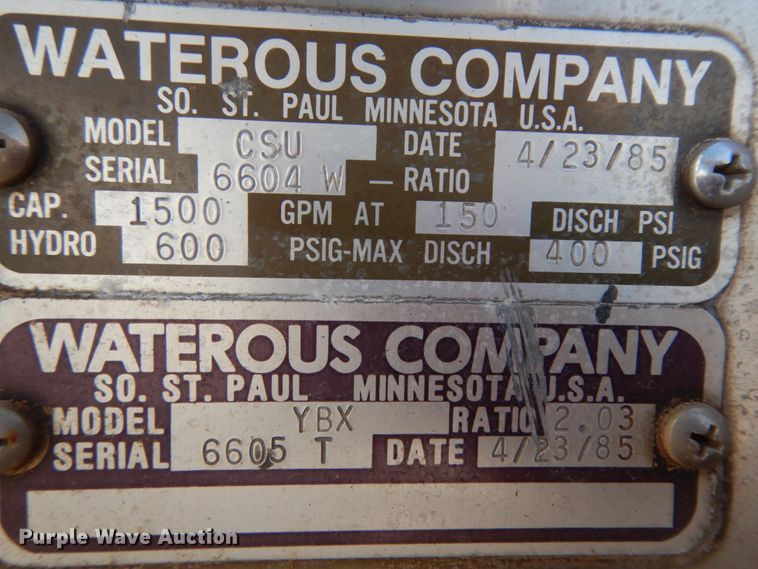 image for item DM2825 1985 Pierce  ladder fire truck