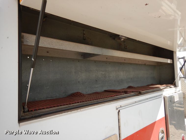 image for item DM2825 1985 Pierce  ladder fire truck