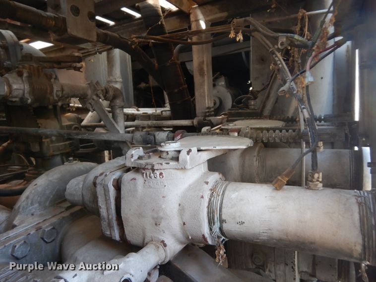 image for item DM2825 1985 Pierce  ladder fire truck