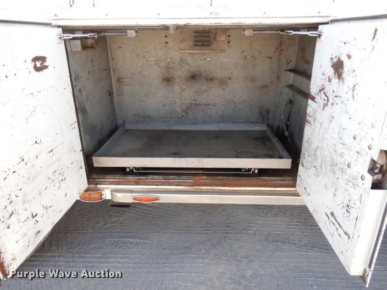 image for item DM2825 1985 Pierce  ladder fire truck