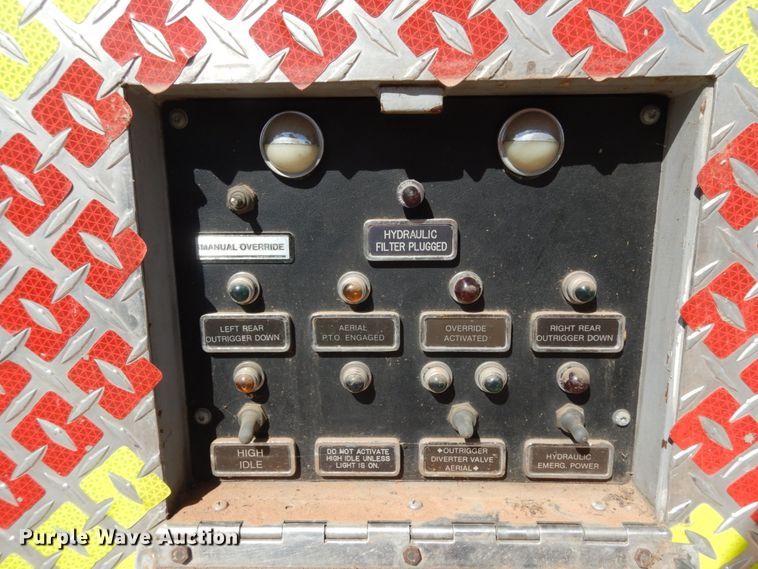 image for item DM2825 1985 Pierce  ladder fire truck