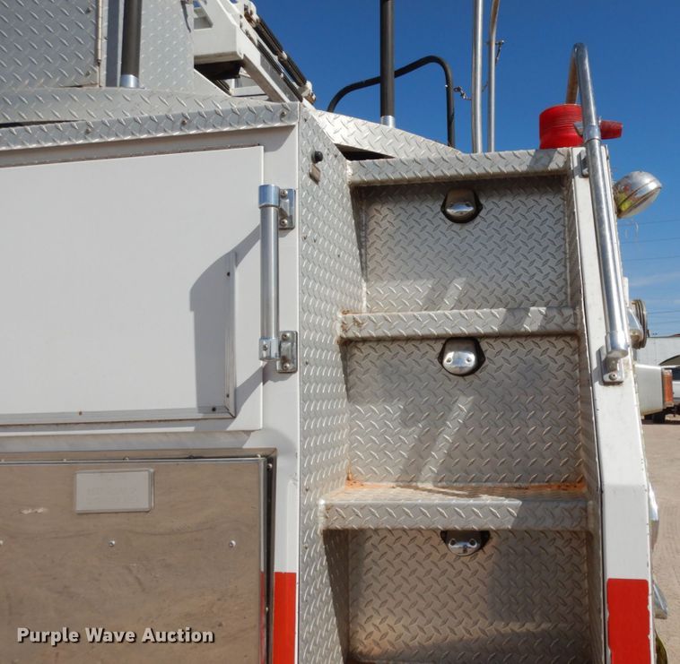 image for item DM2825 1985 Pierce  ladder fire truck