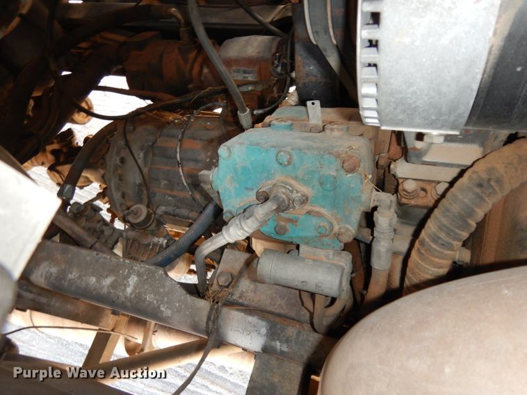 image for item DM2825 1985 Pierce  ladder fire truck