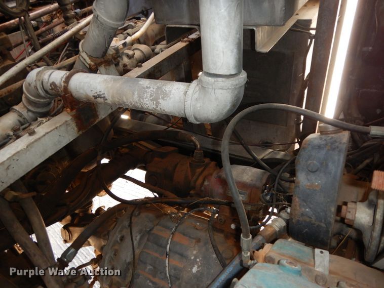 image for item DM2825 1985 Pierce  ladder fire truck