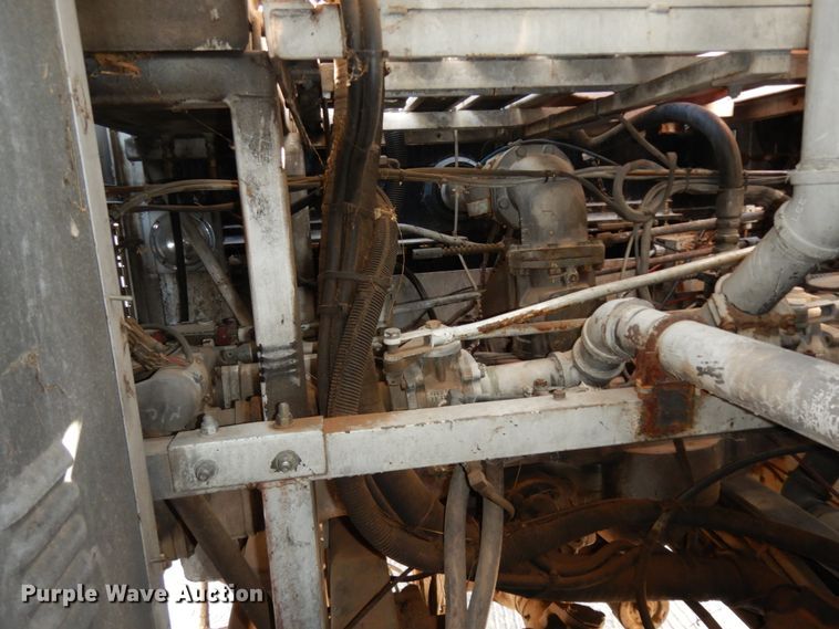 image for item DM2825 1985 Pierce  ladder fire truck