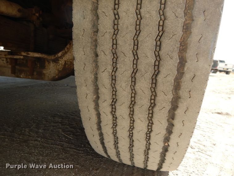 image for item DM2825 1985 Pierce  ladder fire truck