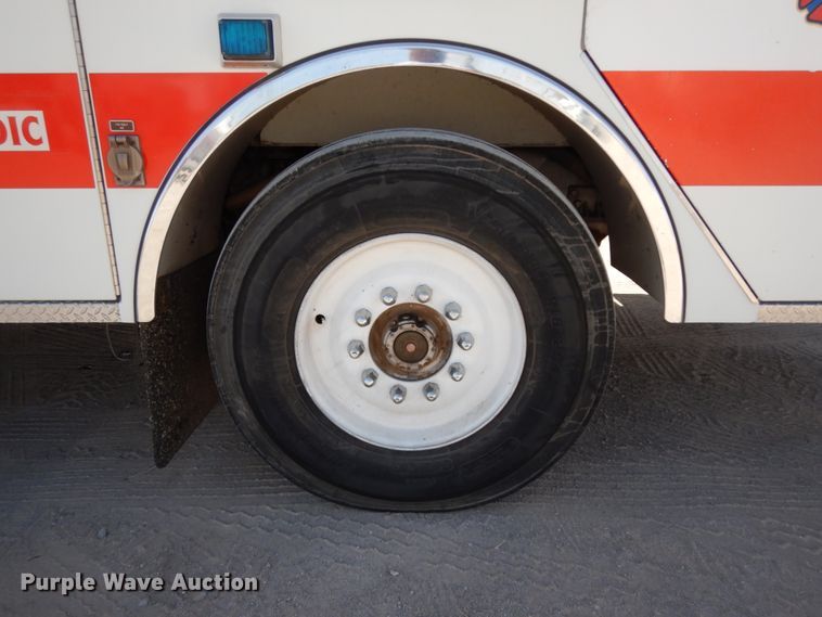 image for item DM2825 1985 Pierce  ladder fire truck