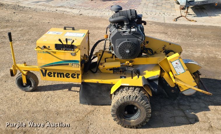 image for item DN6150 Vermeer SC252  stump grinder