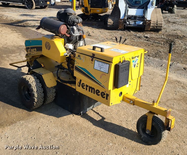 image for item DN6150 Vermeer SC252  stump grinder