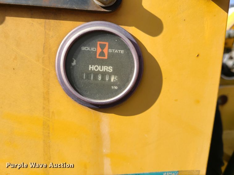 image for item DN6150 Vermeer SC252  stump grinder