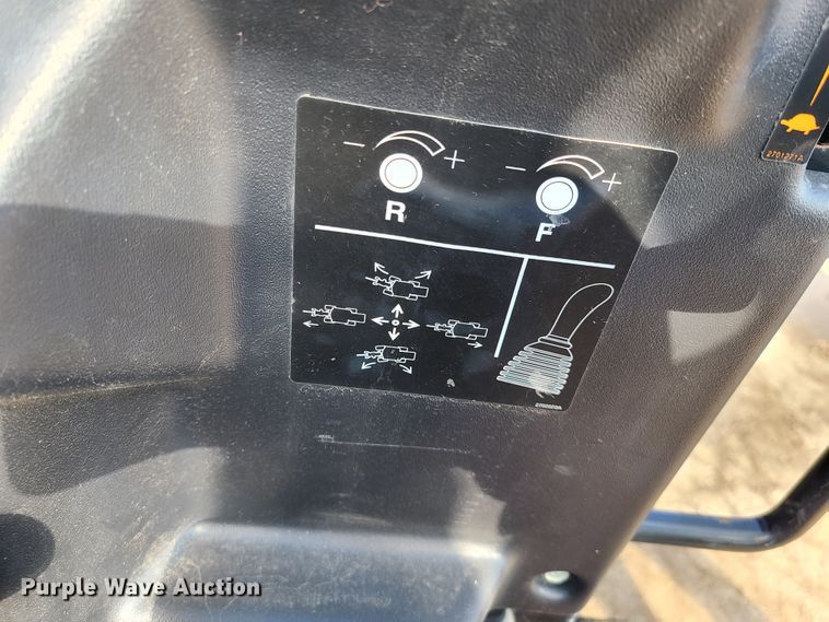 image for item DN6151 2011 Ditch Witch 420SX  trencher