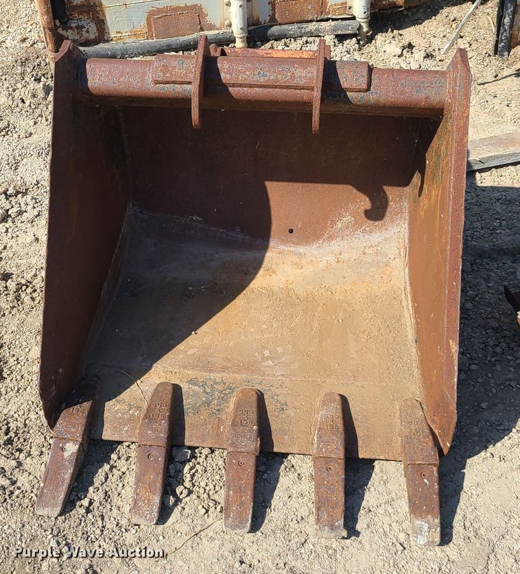 image for item DN6181 30"W excavator bucket
