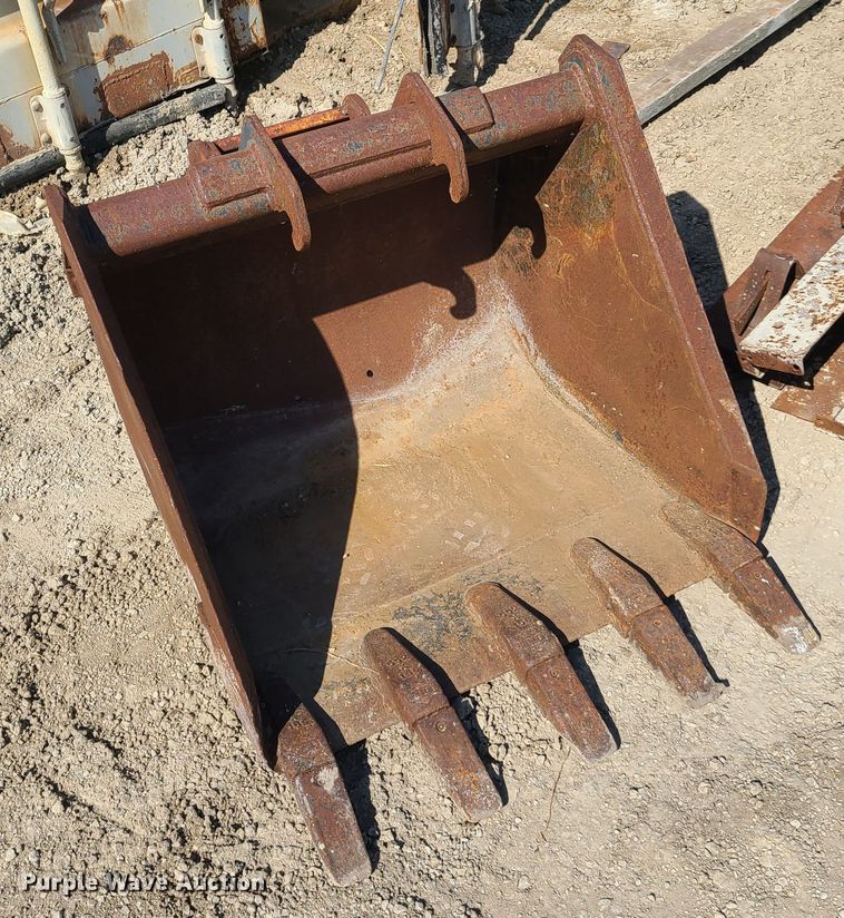 image for item DN6181 30"W excavator bucket
