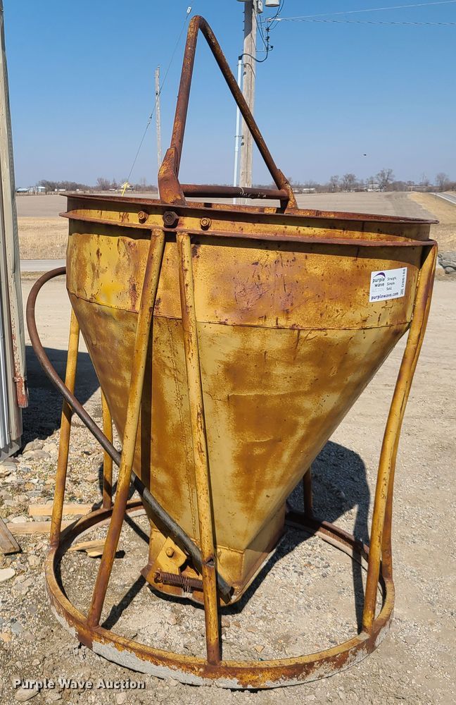 image for item DN6188 Concrete bucket