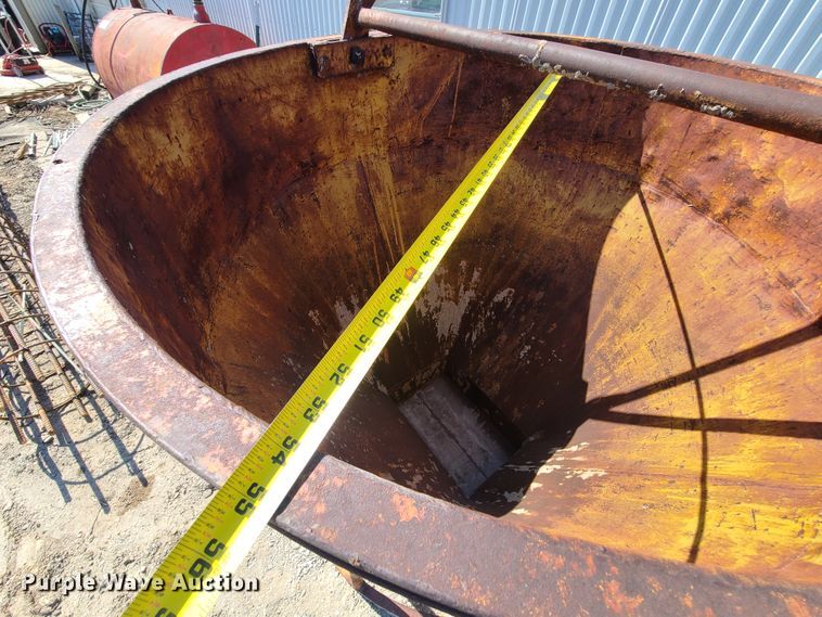 image for item DN6188 Concrete bucket