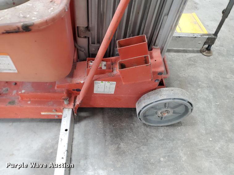 image for item EY9668 1997 Skyjack SP30  vertical lift