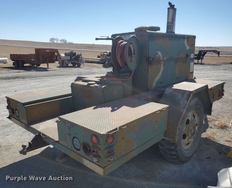image for item EY9669 1970 Davey 9M250RPV  air compressor