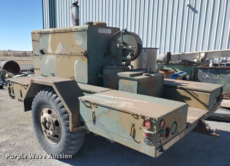 image for item EY9669 1970 Davey 9M250RPV  air compressor