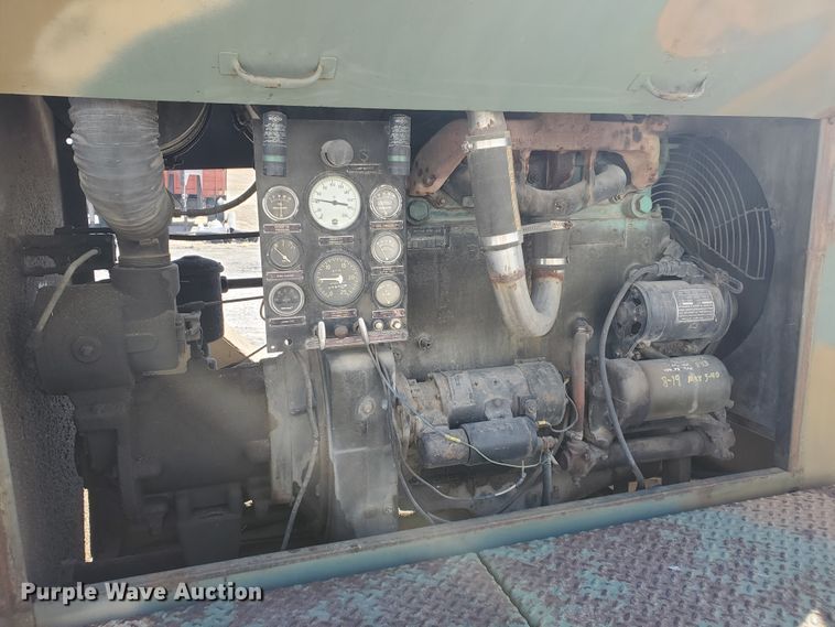 image for item EY9669 1970 Davey 9M250RPV  air compressor