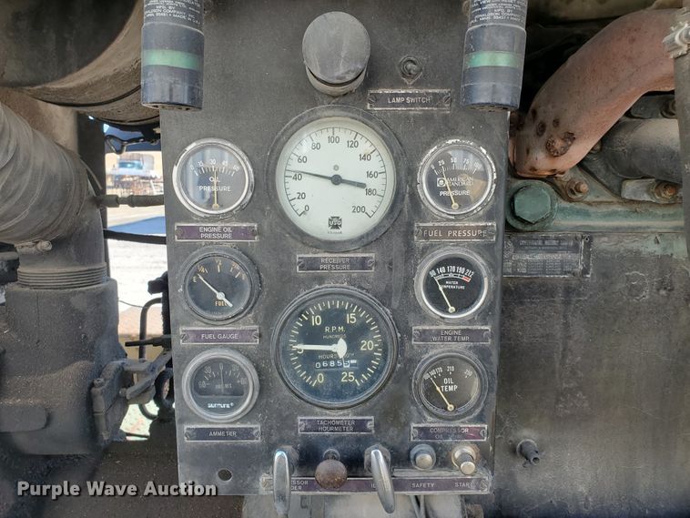 image for item EY9669 1970 Davey 9M250RPV  air compressor