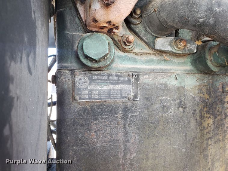 image for item EY9669 1970 Davey 9M250RPV  air compressor