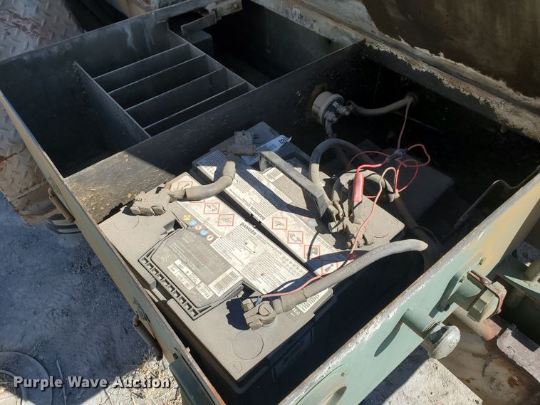 image for item EY9669 1970 Davey 9M250RPV  air compressor