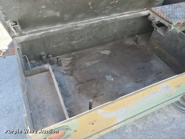 image for item EY9669 1970 Davey 9M250RPV  air compressor