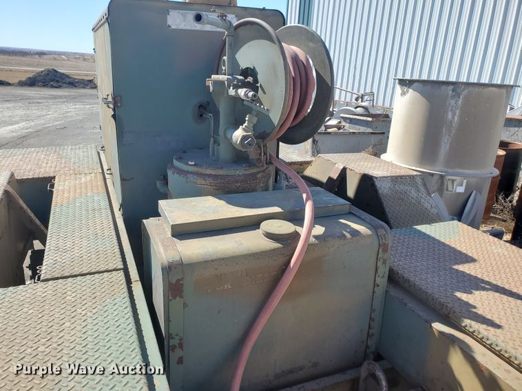 image for item EY9669 1970 Davey 9M250RPV  air compressor