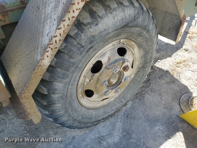 image for item EY9669 1970 Davey 9M250RPV  air compressor