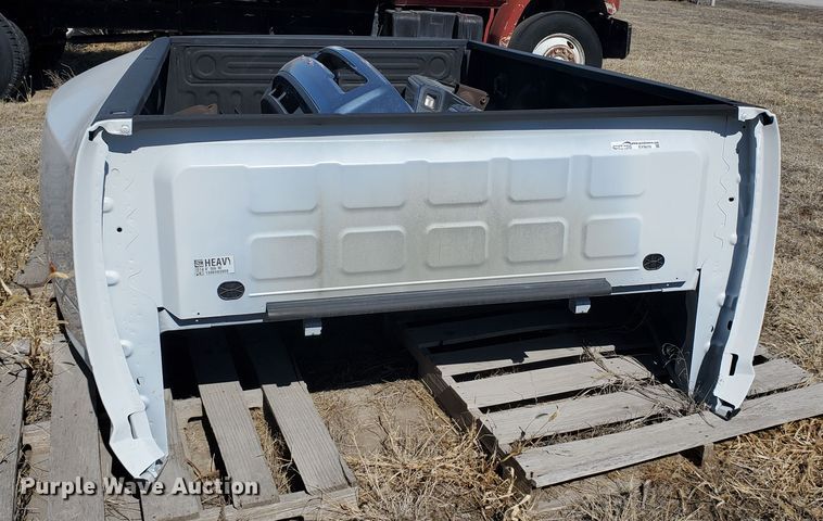 image for item EY9676 2014 Dodge Ram 3500  pickup truck bed