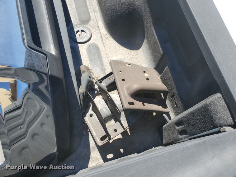 image for item EY9676 2014 Dodge Ram 3500  pickup truck bed