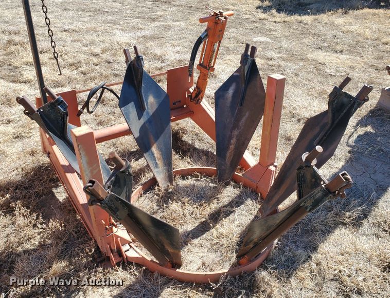 image for item EY9678 Mid Dakota SS28 skid steer tree spade