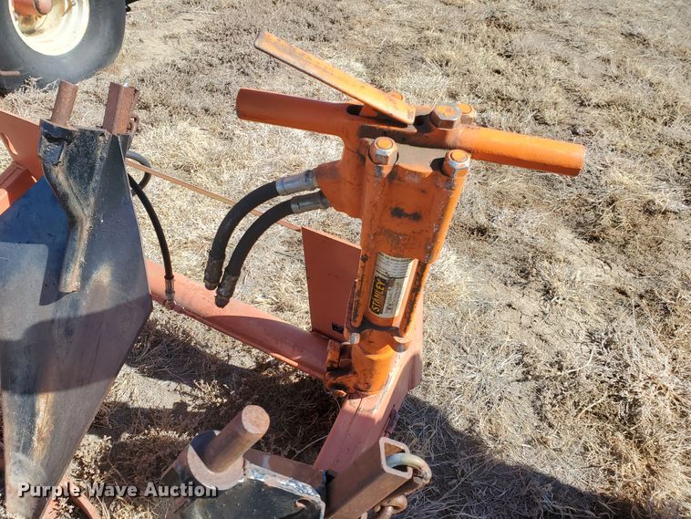 image for item EY9678 Mid Dakota SS28 skid steer tree spade