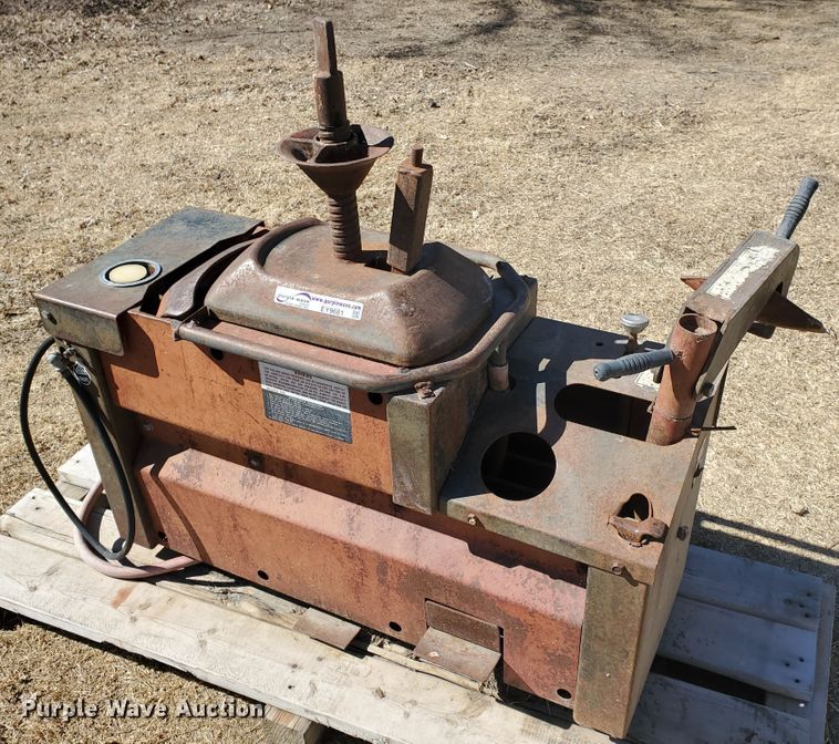 image for item EY9681 Coats 20-20 Super Star tire machine