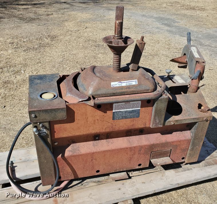 image for item EY9681 Coats 20-20 Super Star tire machine