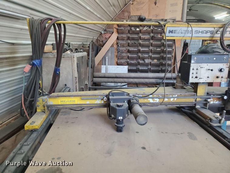 image for item EY9684 Heath Shape Cutter 442  torch table