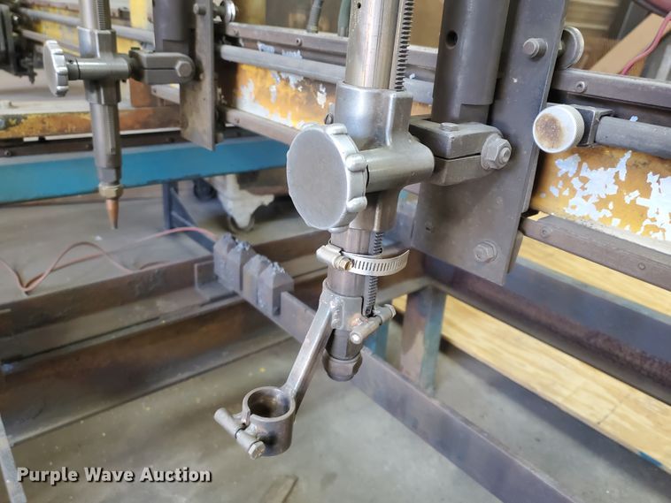 image for item EY9684 Heath Shape Cutter 442  torch table