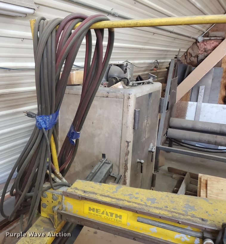 image for item EY9684 Heath Shape Cutter 442  torch table