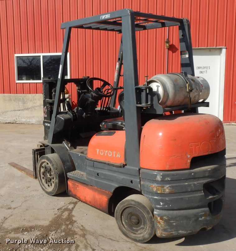 image for item GG9454 Toyota 42-6FGCU25  forklift