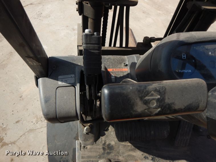 image for item GG9454 Toyota 42-6FGCU25  forklift