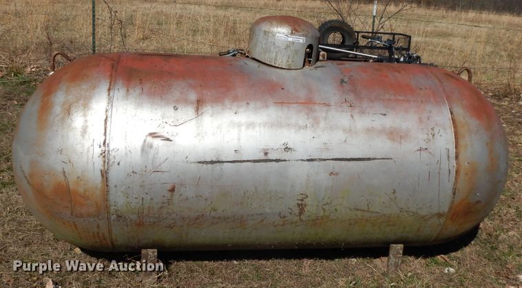 image for item GG9468 1950 propane tank