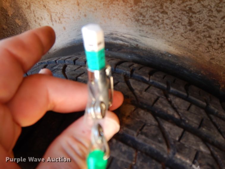 image for item GG9471 Ingersoll Rand 100  air compressor